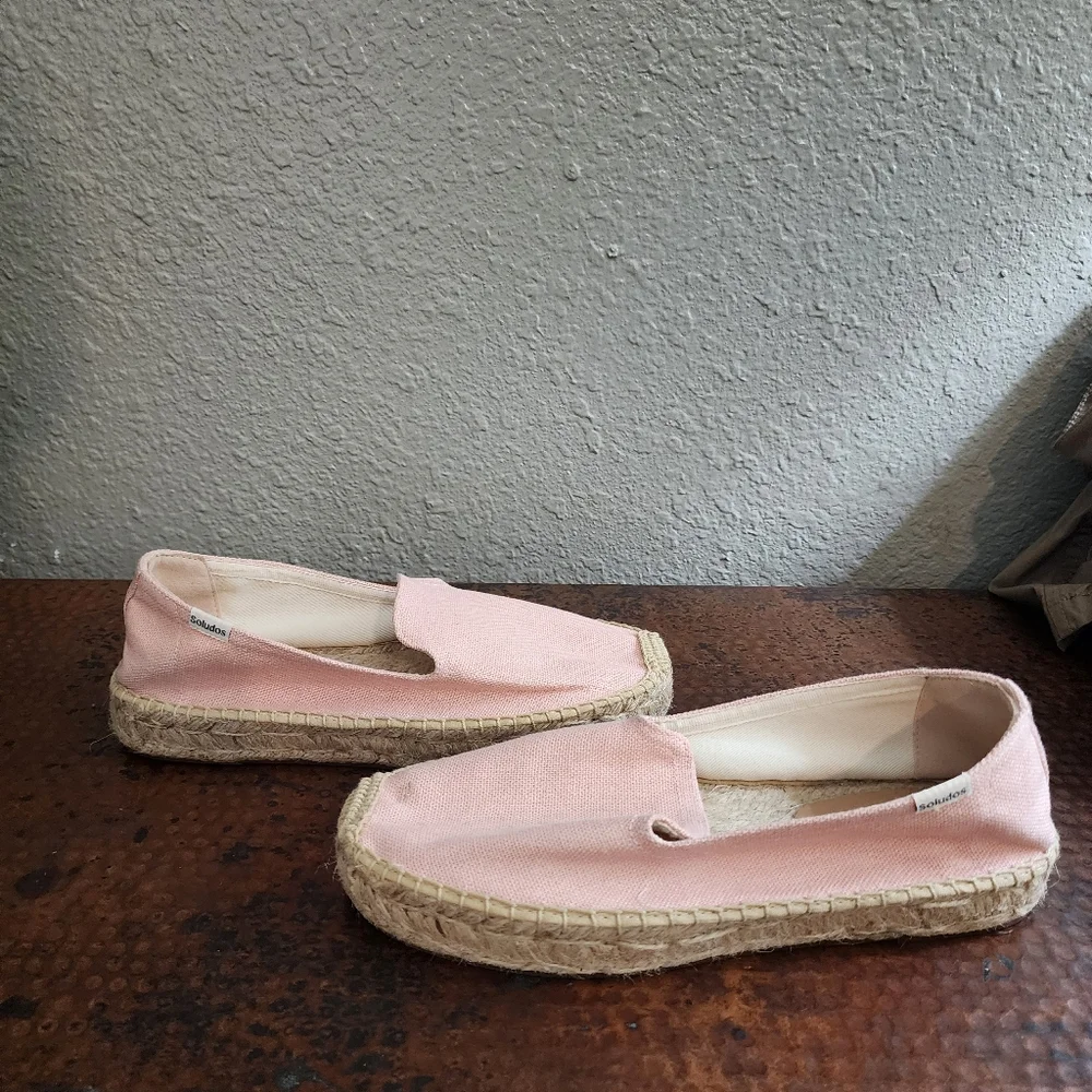 Soludos Embroidered Smoking Slipper in Dusty Pink